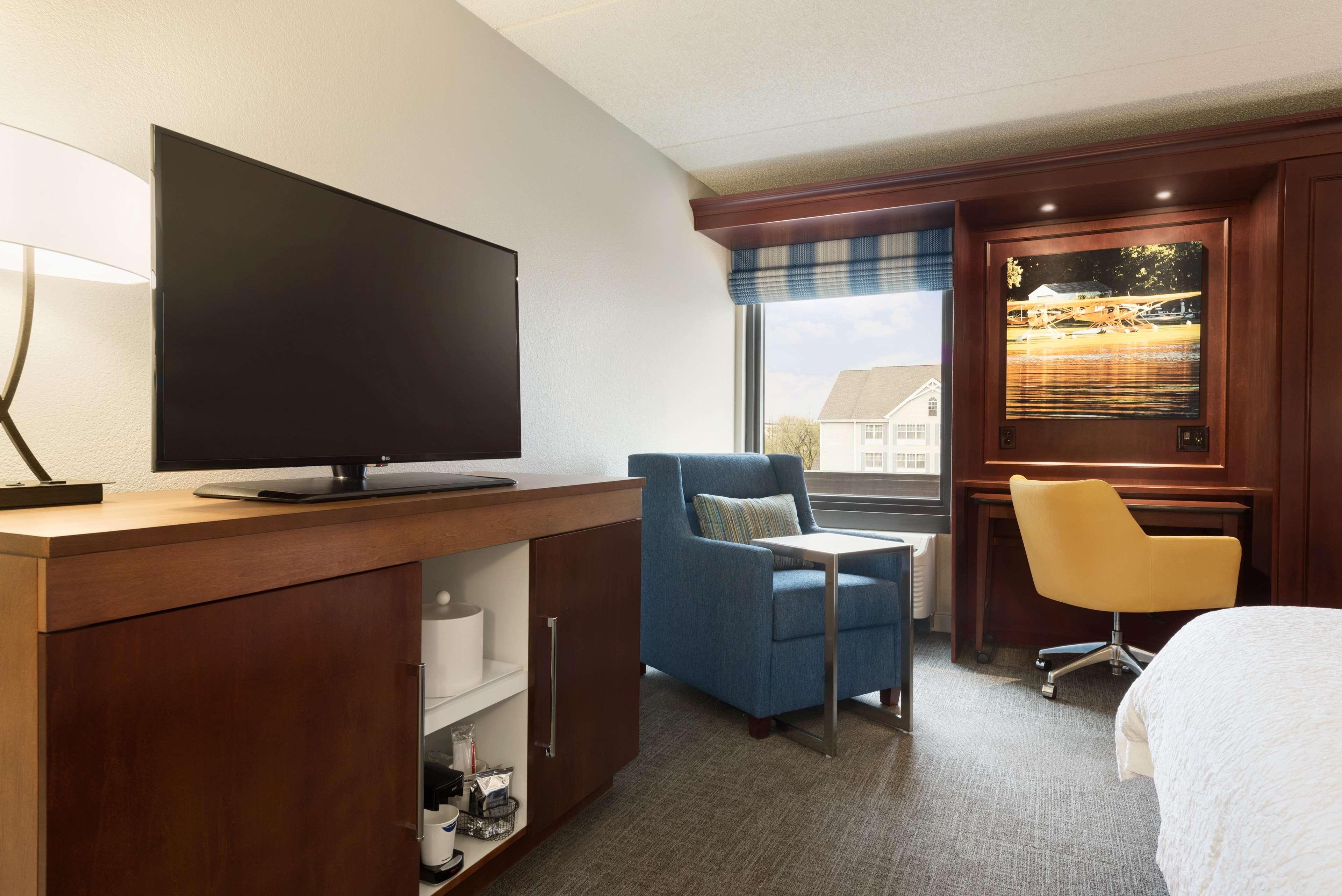 Hampton Inn Appleton-Fox River Mall Area Exterior foto